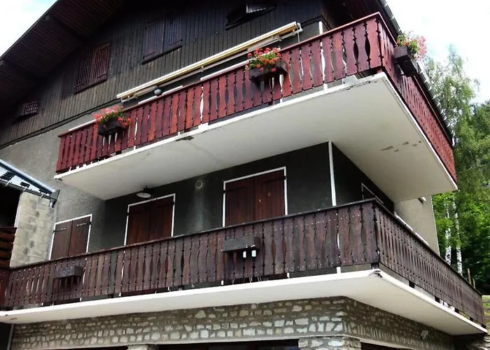 Le Seillon - 4 Pieces Pour 8 Personnes Mae-3291